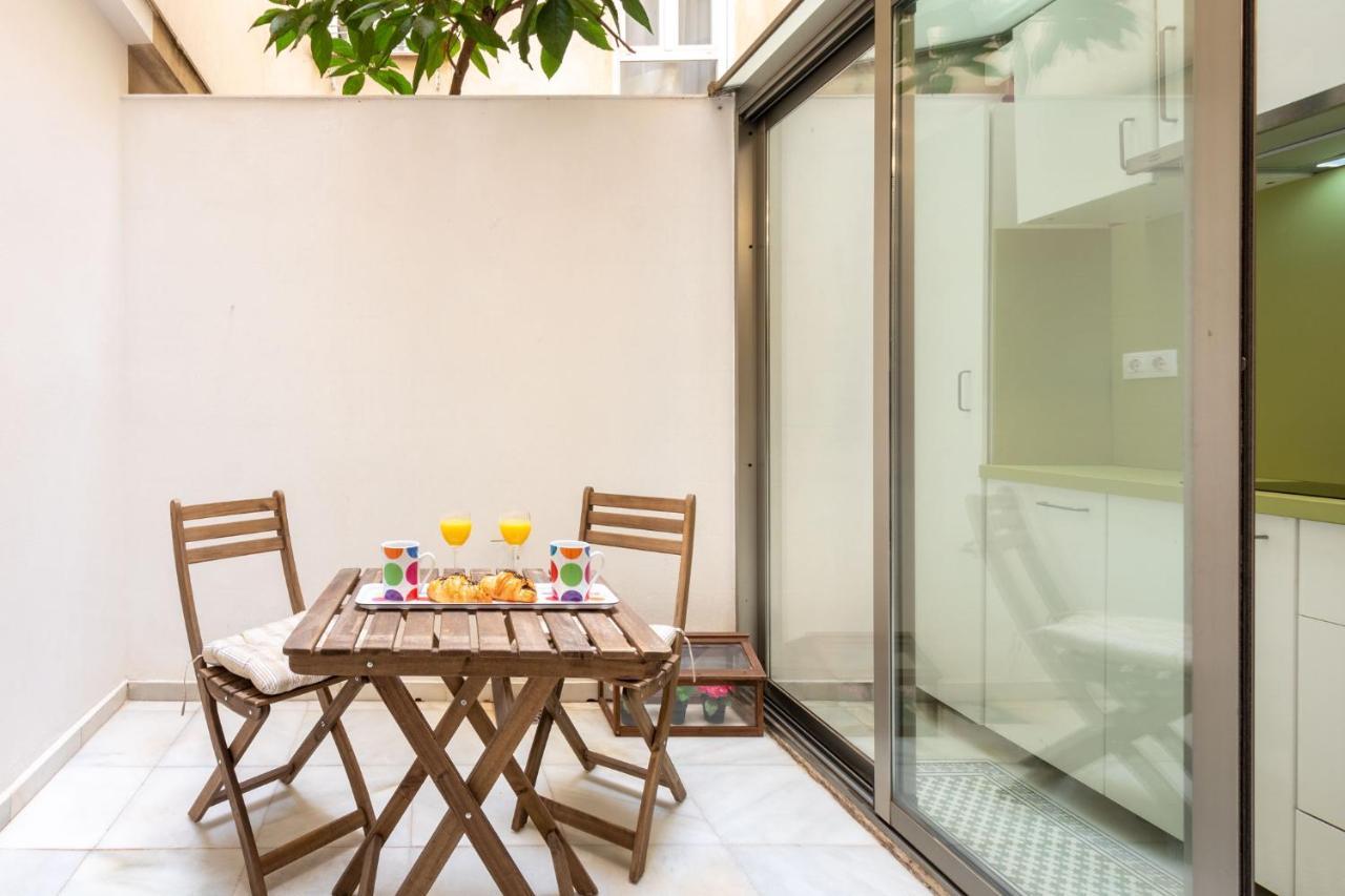Goles Courtyard With Parking By Valcambre Apartamento Sevilla Exterior foto