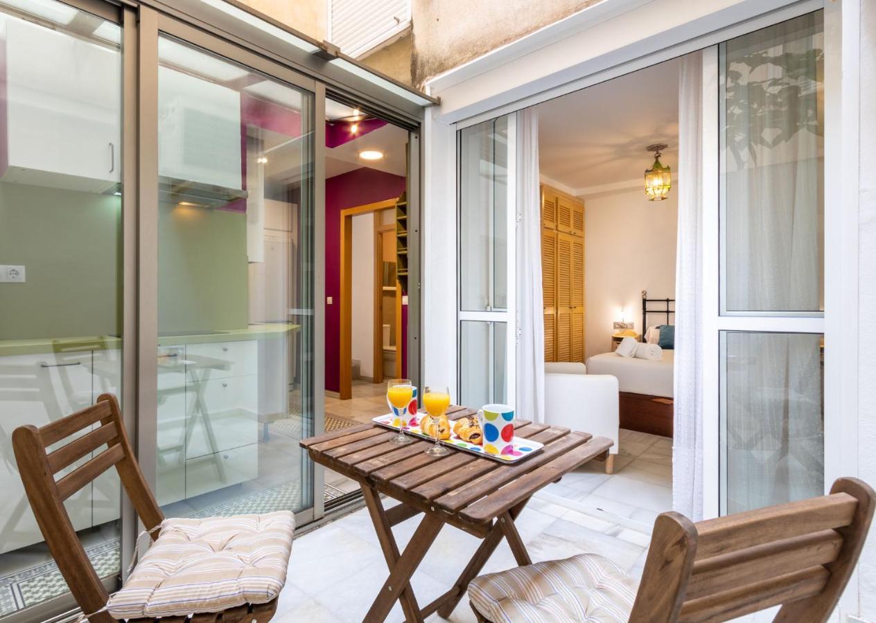 Goles Courtyard With Parking By Valcambre Apartamento Sevilla Exterior foto